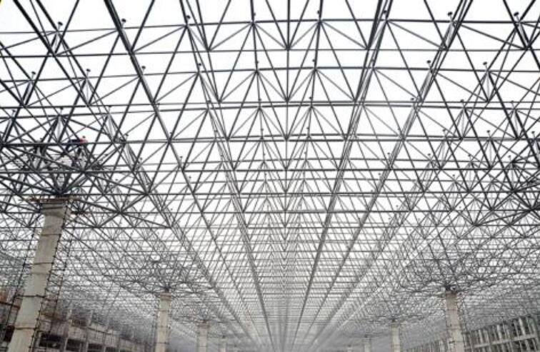 普兰店网架公司为您分享干煤棚在后期的使用保养方法